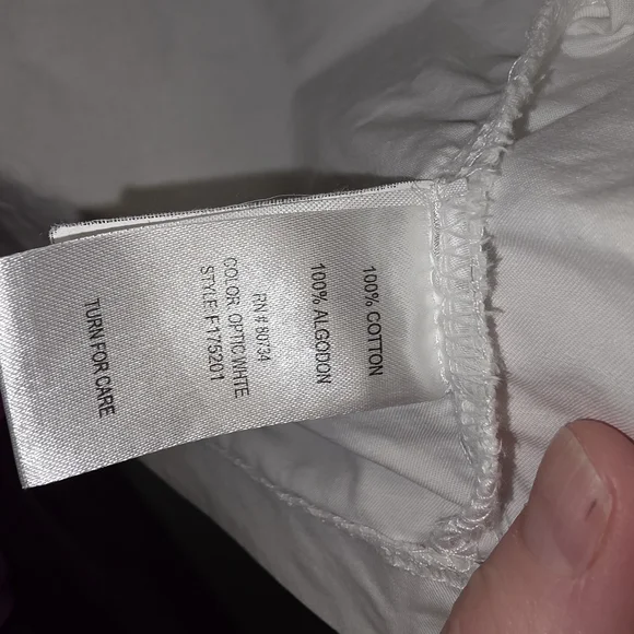 White Button-Up Cropped Jacket - Picture 3 of 3